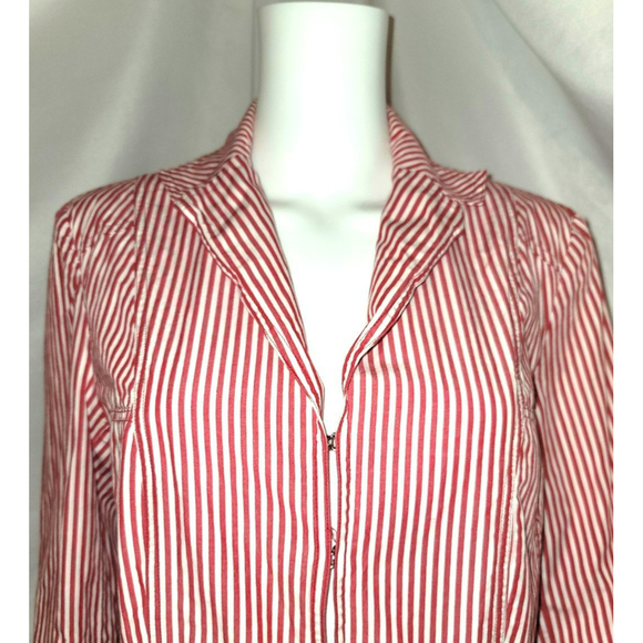 Vintage Nine & Co. Red & White Candy Striped Cropped Lightweight Blazer - Picture 4 of 10